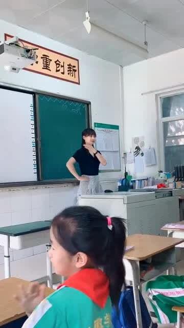 烟台爆料甜甜老师视频,甜甜老师视频引发热议，揭秘教育界新现象